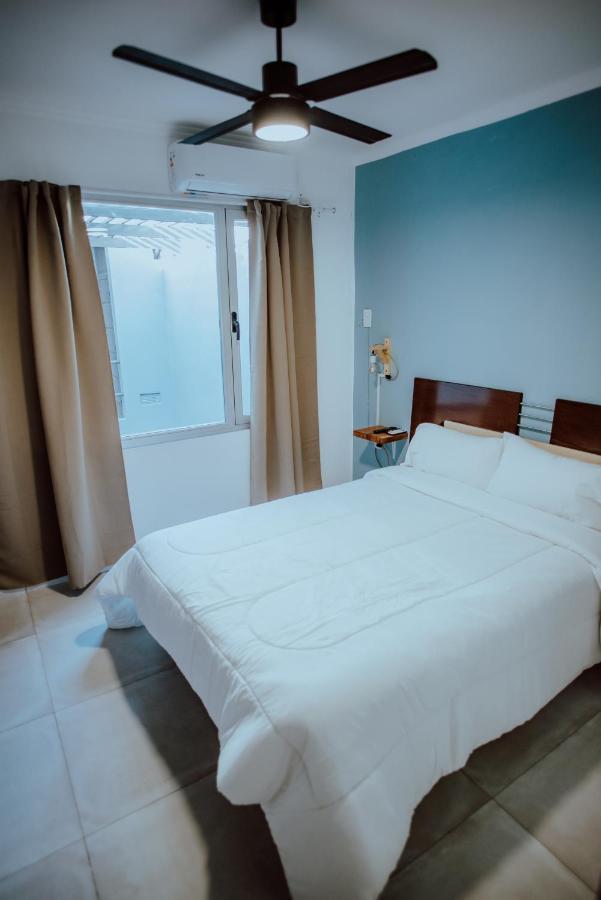 Hotel Pura Vida *